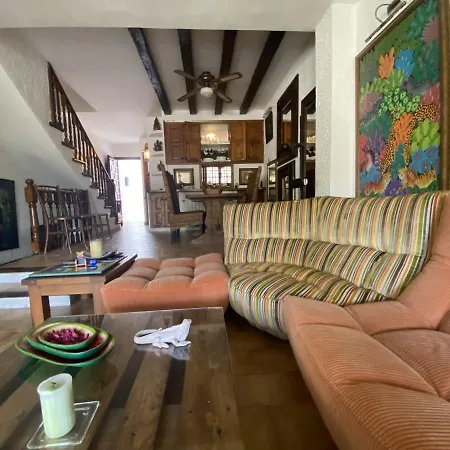 R97 Casa Alorda