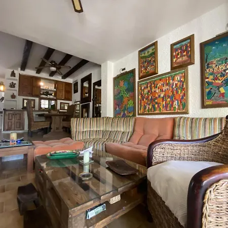 R97 Casa Alorda Holiday home *