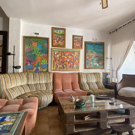 R97 Casa Alorda Holiday home *